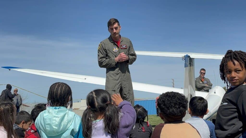 TK-8-Glider-on-Campus-iLEAD-AV-Studio-3.21.2025
